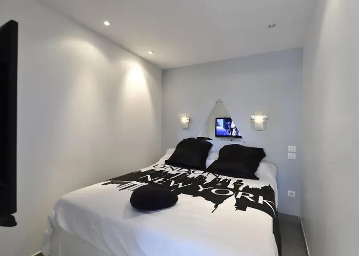 New York - Héliopolis O15 - Luxe - 2 Personnes * Agde